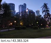 Москва. "Москва-Сити" в ночное время. Редакционное фото, фотограф Сергеев Валерий / Фотобанк Лори