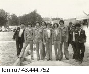 Студенты стройотряд 1970-е годы. Стоковое фото, фотограф Retro / Фотобанк Лори