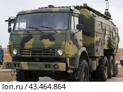 Беспилотный комплекс Орлан-10 и машина управления на шасси автомобиля КАМАЗ 8х8 . Волгоградская область, Средняя Ахтуба, Россия (2020 год). Редакционное фото, фотограф Андрей Цыганков / Фотобанк Лори
