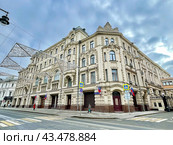 Доходный дом И. Г. Хрящева — В. И. Варгина (фрамент здания). Улица Ильинка, 12. Москва. Россия. Стоковое фото, фотограф Овчинникова Ирина / Фотобанк Лори