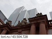Германия. Франкфурт-на-Майне, контрасты архитектуры центра города, сочетание старого и нового (2012 год). Редакционное фото, фотограф Irina Kruskop / Фотобанк Лори
