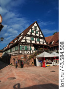Maulbronn / Germany - 12 Sep 2015: Half-timbered ( Fachwerk ) house in Maulbronn, Germany. Редакционное фото, фотограф Сергей Стрелков / Фотобанк Лори
