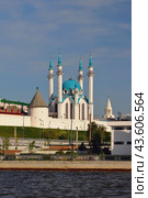 Мечеть в древнем кремле. Казань, Татарстан, Россия (2024 год). Стоковое фото, фотограф Вадим Хомяков / Фотобанк Лори