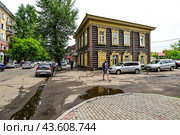 Город Иркутск. Улица Дзержинского, дом 48 (Бывший доходный дом Соколовского), 1890 год (2024 год). Редакционное фото, фотограф Александр Тараканов / Фотобанк Лори