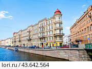 Доходный дом Ратькова-Рожнова. Набережная канала Грибоедова, дом 71. Санкт-Петербург. Россия (2024 год). Редакционное фото, фотограф E. O. / Фотобанк Лори