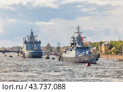 Корабли ВМФ России прибыли в Санкт-Петербург на парад (2024 год). Редакционное фото, фотограф Юрий Шурчков / Фотобанк Лори