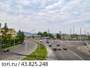 Город Красноярск. Улица Партизана Железняка (2024 год). Редакционное фото, фотограф Александр Тараканов / Фотобанк Лори