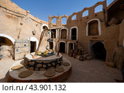 Courtyard in traditional Berber house in Sahara Desert. Matmata. Tunisia. Стоковое фото, фотограф Яков Филимонов / Фотобанк Лори