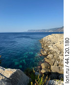 Вид на Тирренское море с берегов Италии (2024 год). Стоковое фото, фотограф Анна Благодарная / Фотобанк Лори
