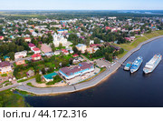 Summer view from drone of Myshkin town on bank of Volga, Russia. Стоковое фото, фотограф Яков Филимонов / Фотобанк Лори