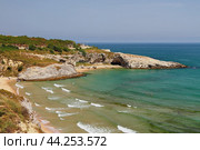 Пляж в бухте. Шиле, Стамбул, Турция (2024 год). Стоковое фото, фотограф Вадим Хомяков / Фотобанк Лори