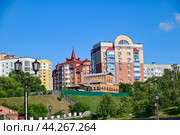 Город Тюмень. Жилые дома. Масловский взвоз (2024 год). Стоковое фото, фотограф Александр Тараканов / Фотобанк Лори