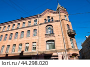 Доходный дом А. В. Яковлевой.  Дмитровский переулок, 18. Санкт-Петербург. Россия (2024 год). Редакционное фото, фотограф E. O. / Фотобанк Лори