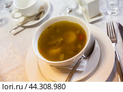 Georgian Khashlama, hearty soup with lamb and vegetables. Стоковое фото, фотограф Яков Филимонов / Фотобанк Лори