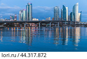 Haeundae District of Busan, South Korea. Night view (2018 год). Стоковое фото, фотограф EugeneSergeev / Фотобанк Лори