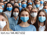 Толпа людей в медицинских масках. Стоковое AI-изображение, AI-художник Максим Коломыченко / Фотобанк Лори