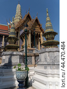 Храм Изумрудного Будды (Wat Phra Kaew) в комплексе Большой Королевский Дворец, Бангкок, Таиланд (2023 год). Стоковое фото, фотограф Дымов Игорь / Фотобанк Лори