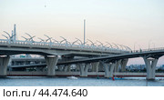 Cityscape with a high-speed automobile overpasses in the area of Krestovsky Island, Saint-Petersburg (2024 год). Редакционное фото, фотограф Евгений Харитонов / Фотобанк Лори