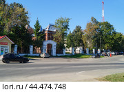 Больница земская(Народная больница) на улице Киселева, 72 в городе Вязники Владимирской области (2024 год). Редакционное фото, фотограф Сергей Овчинников / Фотобанк Лори