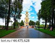 Вид на Соборную колокольню Глебовский мост. Город Рязань (2024 год). Редакционное фото, фотограф Макаров Алексей / Фотобанк Лори