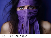Concept of International Day for the Elimination of Violence against Women. Стоковое AI-изображение, AI-художник Veniamin Kraskov / Фотобанк Лори
