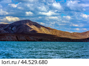 Crimea. View of Koktebel Bay and the Karadag mountain range. (2022 год). Стоковое фото, фотограф Анна Кривицкая / Фотобанк Лори
