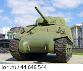 Средний танк M4A4 Sherman. Музейный комплекс гражданской и военной техники УГМК, Верхняя Пышма (2024 год). Редакционное фото, фотограф Алексей Иванов / Фотобанк Лори