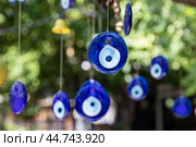 Турция. Анталия. Назар - тюркский амулет от сглаза. Turkey. Antalya. Nazar is a Turkic amulet against the evil eye. (2024 год). Стоковое фото, фотограф Алексей Смышляев / Фотобанк Лори