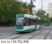 Трамвай УКВЗ 71-623-04.01 №0015, ул. Цвиллинга, Челябинск (2024 год). Редакционное фото, фотограф Алексей Иванов / Фотобанк Лори