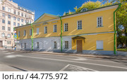 Бывший дом Ф.С. Рокотова, Старая Басманная ул., 30/1с2, Москва (2024 год). Редакционное фото, фотограф Владимир Чинин / Фотобанк Лори