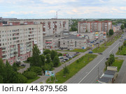 Улица Ломоносова в Северодвинске (2024 год). Редакционное фото, фотограф Иван Дуплик / Фотобанк Лори