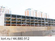 park white parkade modern multi lot parking ramp garage architecture background postmodern paid. Стоковое фото, фотограф ilya Lyubchenko / Фотобанк Лори