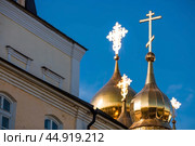 Russia, Pereslavl-Zalessky. St. Nicholas Monastery, Godenovsky Cross, St. Nicholas Cathedral on the summer day. The Forerunner Church. Стоковое фото, фотограф Photojuli / Фотобанк Лори