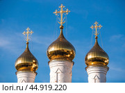 Russia, Pereslavl-Zalessky. St. Nicholas Monastery, Godenovsky Cross, St. Nicholas Cathedral on the summer day. The Forerunner Church. Стоковое фото, фотограф Photojuli / Фотобанк Лори