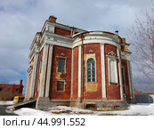 «Царская» церковь (Церковь Троицы Живоначальной). Свердловская область, город Невьянск , улица Крылова, дом 20 (2019 год). Стоковое фото, фотограф Алексей Иванов / Фотобанк Лори