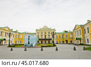 Путевой дворец. Осенний день. Тверь. Россия. Редакционное фото, фотограф E. O. / Фотобанк Лори