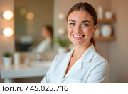 Portrait of smiling spa salon receptionist. Стоковое AI-изображение, AI-художник Ирина Старикова / Фотобанк Лори