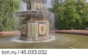 Римские фонтаны. Петергоф, Россия. Редакционное видео, видеограф Щеголева Ольга / Фотобанк Лори