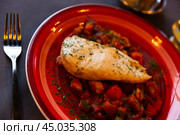 Chicken breast with vegetables and greens. Стоковое фото, фотограф Яков Филимонов / Фотобанк Лори