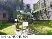 Трёхдюймовая горная пушка образца 1909 года в музее войск ПВО, Заря, Московская область. Солнечный летний день (2024 год). Редакционное фото, фотограф Александр Кузнецов / Фотобанк Лори