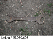 Big old wrench. Стоковое фото, фотограф Andrew_Swarga / Фотобанк Лори