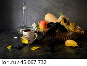 Decoration of a table for autumn holidays. Стоковое фото, фотограф Татьяна Ляпи / Фотобанк Лори