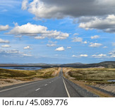 Пейзаж по пути в посёлок Териберка (2024 год). Стоковое фото, фотограф Юлия Юриева / Фотобанк Лори
