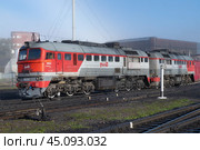 Тепловоз 2М62-0541на станции Сортавала октябрьским утром. Редакционное фото, фотограф Виктор Карасев / Фотобанк Лори