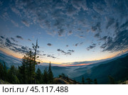 Южный Урал, облака и небо пред рассветом. The Southern Urals, clouds and the sky before dawn. Стоковое фото, фотограф Евгений Романов / Фотобанк Лори