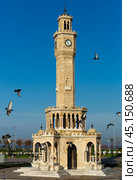 Square Konak Meydani in Izmir, Turkey. Стоковое фото, фотограф Яков Филимонов / Фотобанк Лори