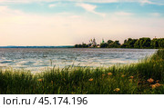 Panorama of the Spaso-Yakovlevsky Dimitriev Monastery. View from lake Nero on a sunny summer day. Rostov Veliky, Russia (2020 год). Стоковое фото, фотограф Оксана Медведева / Фотобанк Лори