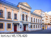 Московская Центральная церковь евангельских христиан баптистов, Малый Трёхсвятительский переулок, Москва. Стоковое фото, фотограф Baturina Yuliya / Фотобанк Лори