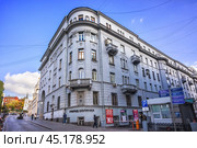 Доходные дома Московского купеческого общества, улица Забелина, галерея Граунд Солянка, Москва. Редакционное фото, фотограф Baturina Yuliya / Фотобанк Лори