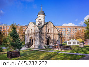 Церковь мученика Трифона в Напрудном, Трифоновская улица, Москва. Стоковое фото, фотограф Baturina Yuliya / Фотобанк Лори